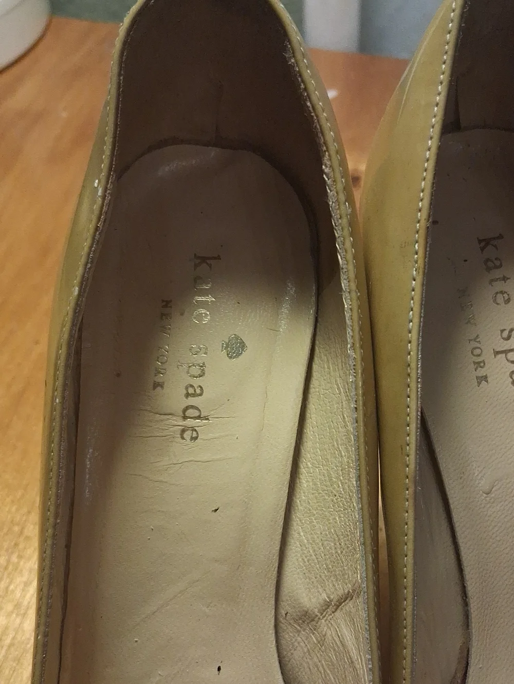 kate spade  Leather Round-Toe Size 6.5